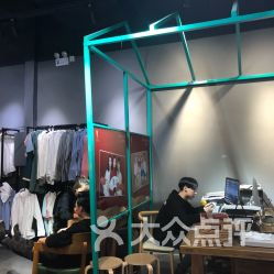 东吴银泰城快照摄影团购 湖州生活服务与摄影扩印指南